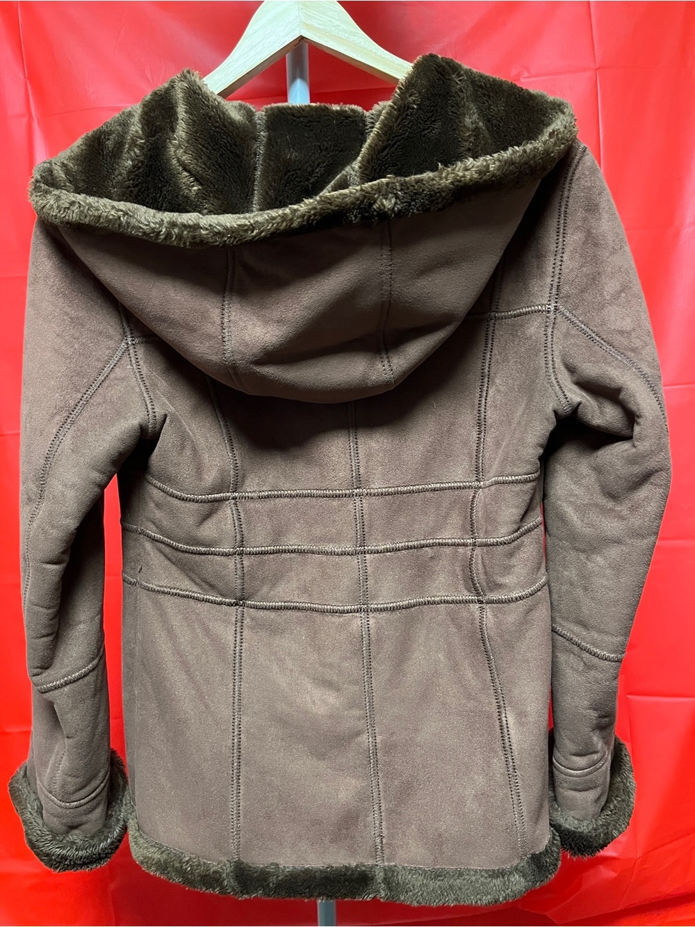 Gallery Brown Faux Shearling Jacket with Plush Interior - Picture 4 of 6